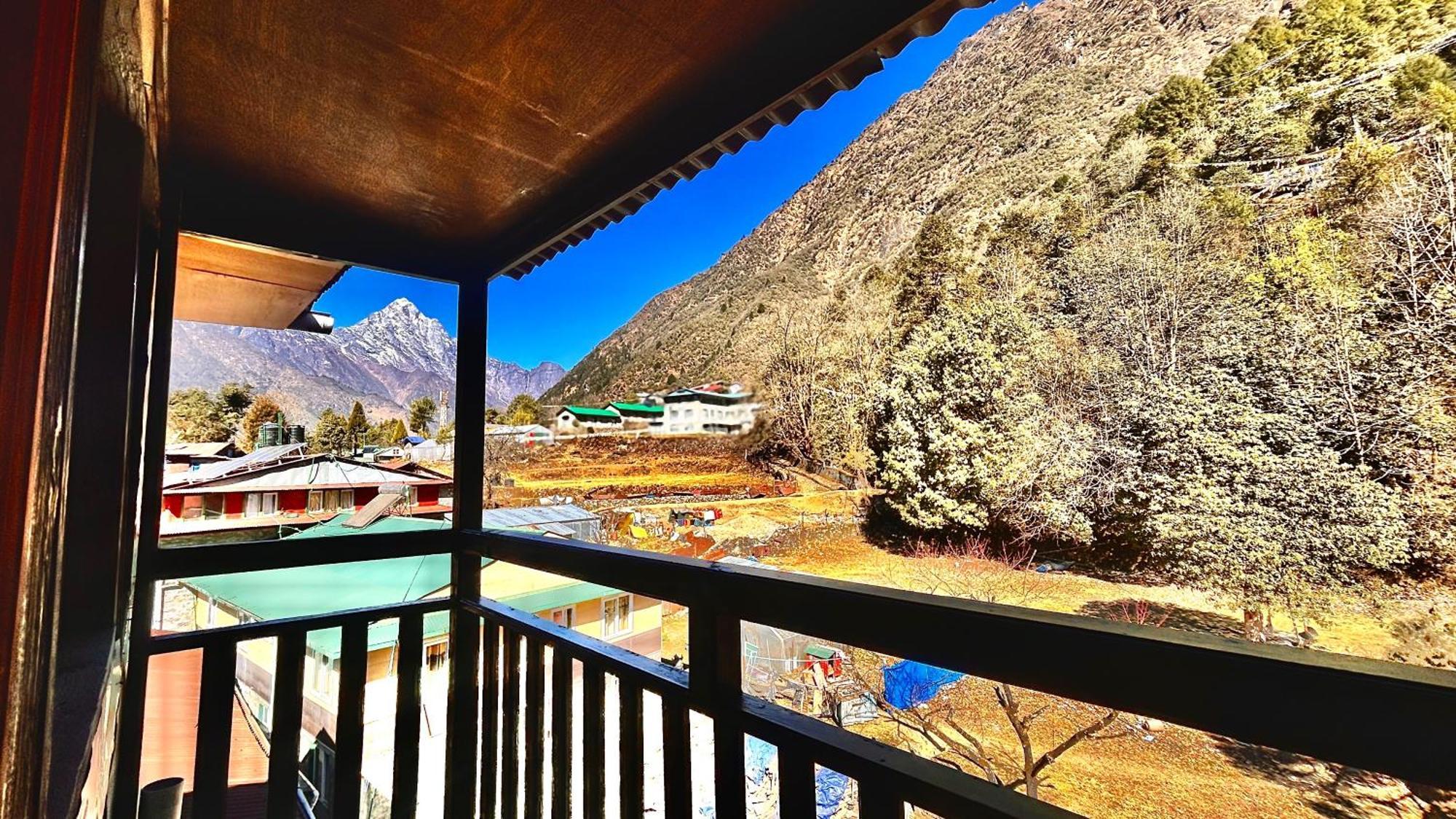 Lukla Lama Hotel - Cafe De Himalaya מראה חיצוני תמונה